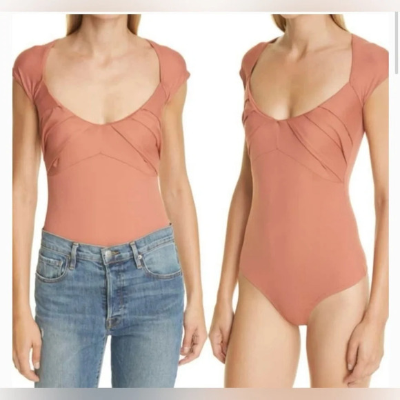 Alix NYC Odin pleat detail bodysuit in clay - Picture 1 of 7
